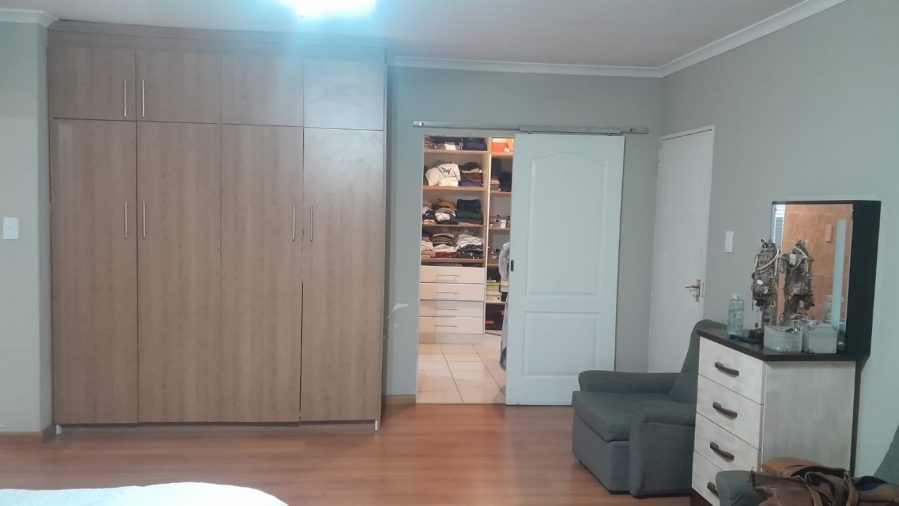 3 Bedroom Property for Sale in Croydon Western Cape